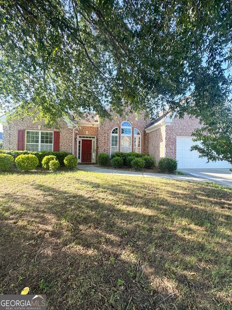 Single Family Residence in Union City GA 7367 Poppy Way.jpg