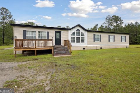 Single Family Residence in Ellabell GA 27401 Ga Highway 46.jpg