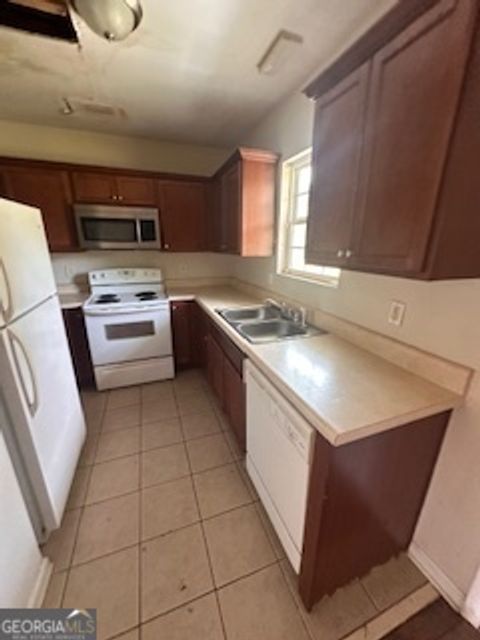 Townhouse in Monroe GA 625 Mill Stone Bluff #A 4.jpg