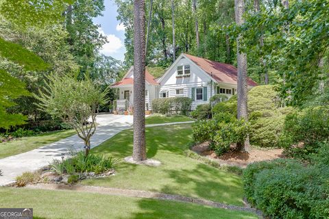 Single Family Residence in Chamblee GA 3219 Parkridge Crescent.jpg
