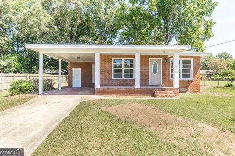 Single Family Residence in Warner Robins GA 110 Athens Street.jpg