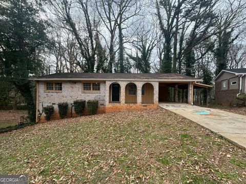 Single Family Residence in Stone Mountain GA 612 San Pablo Court.jpg