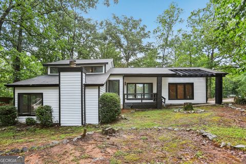 Single Family Residence in Douglasville GA 6700 KNOLLWOOD Circle.jpg