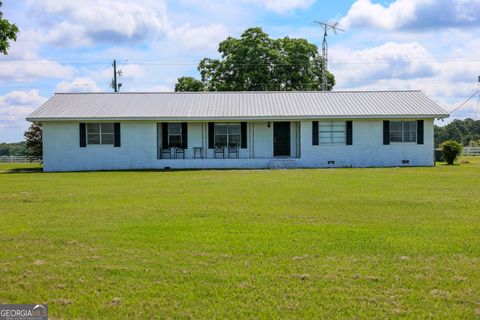 Single Family Residence in Rochelle GA 9782 Ga Highway 112.jpg