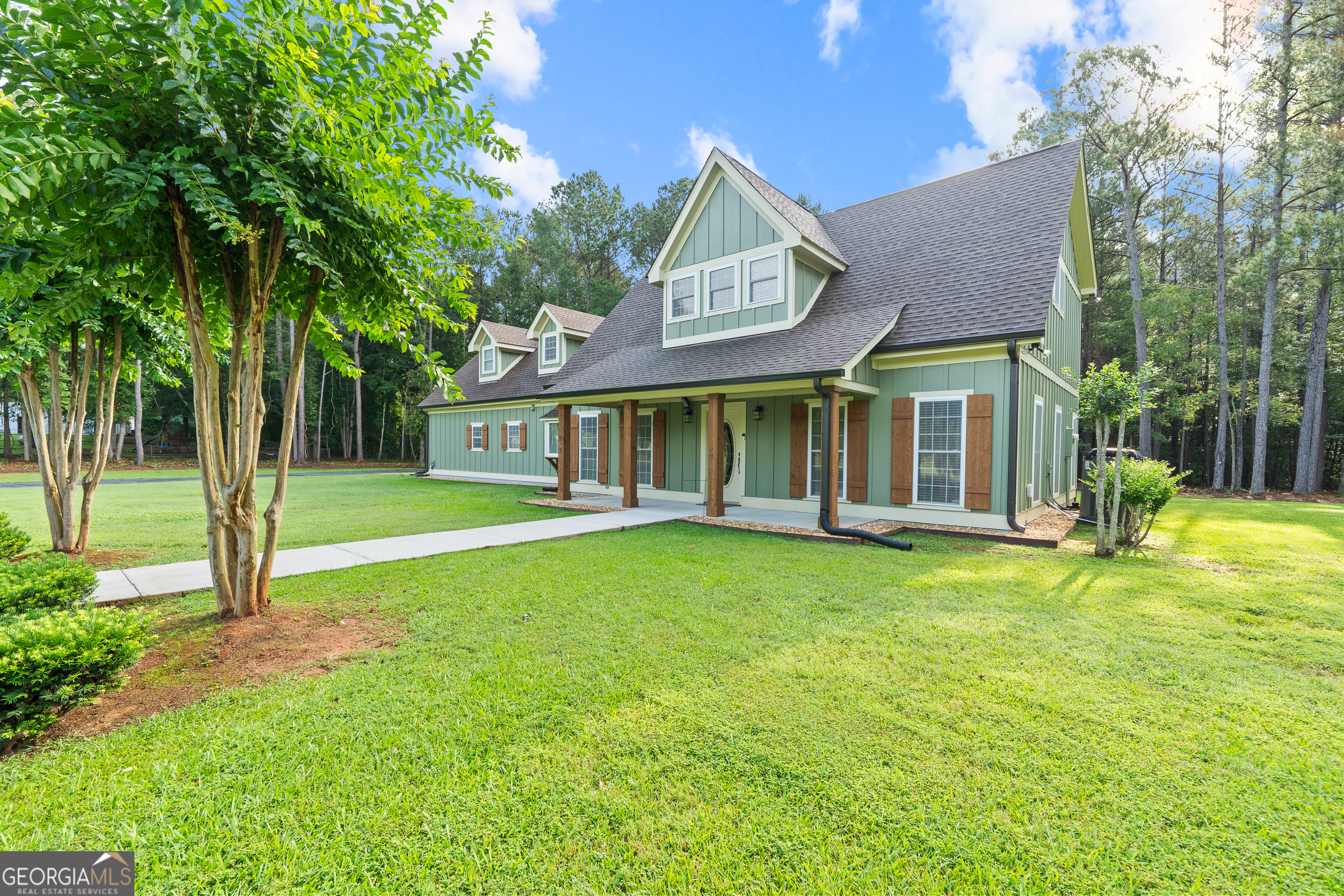 Single Family Residence in Madison GA 1050 Sugar Creek Church Road 1.jpg