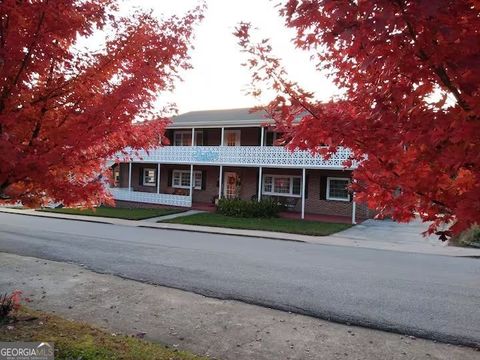 Condominium in Clayton GA 121 N Church Street #101.jpg