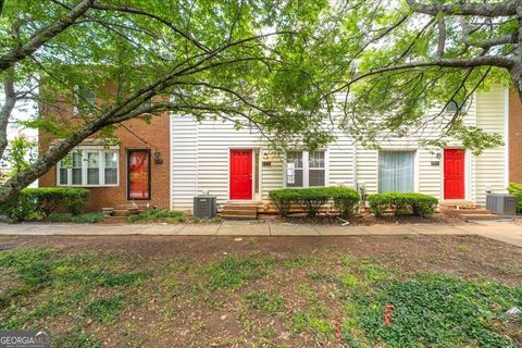 Townhouse in Roswell GA 238 Chads Ford Way.jpg