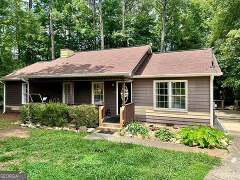 Single Family Residence in Carrollton GA 85 Pine Haven Drive.jpg