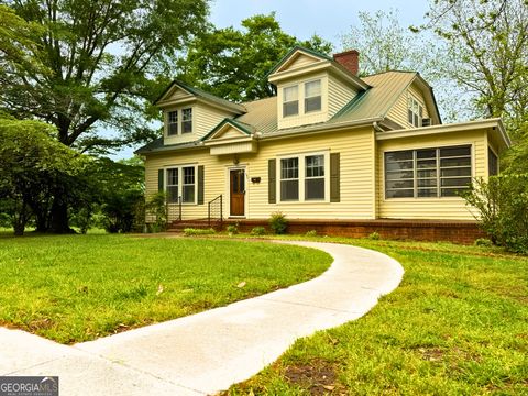 Single Family Residence in Carrollton GA 139 South Street.jpg