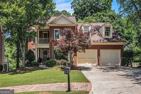 Single Family Residence in Roswell GA 1600 Heritage Trail.jpg