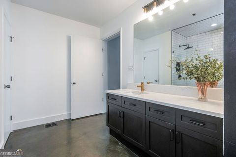 Condominium in Atlanta GA 845 Spring Street #307 21.jpg