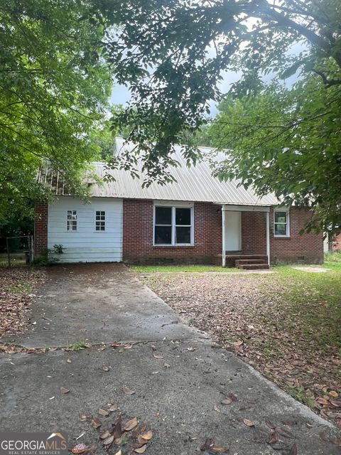 Single Family Residence in Warner Robins GA 427 Alabama Avenue.jpg