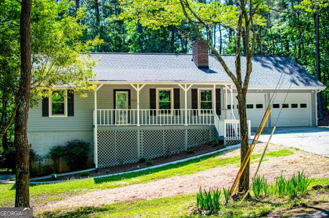 Single Family Residence in Villa Rica GA 6026 Belle Meade Court.jpg