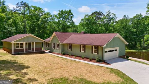 Single Family Residence in Conyers GA 3340 Zingara Road.jpg