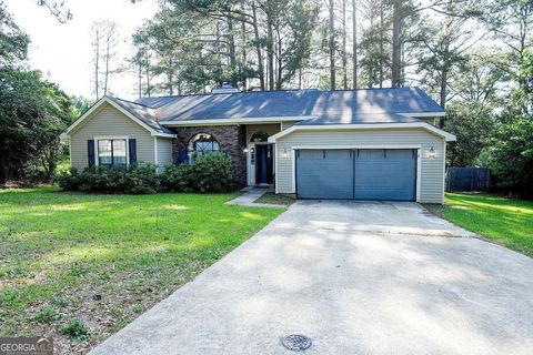 Single Family Residence in Warner Robins GA 209 Ridgestone Drive.jpg