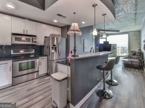 Condominium in Atlanta GA 361 17th Street #1121.jpg
