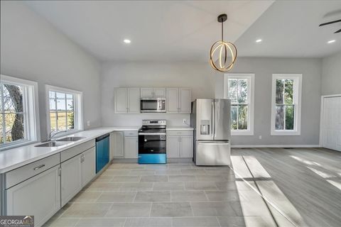 Single Family Residence in Danville GA 32 Second Street 11.jpg