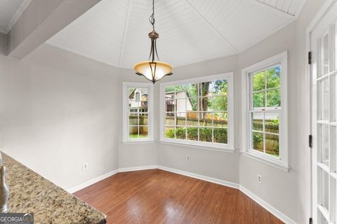 Single Family Residence in Roswell GA 215 Truehedge Trace 9.jpg