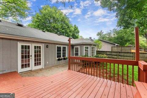 Single Family Residence in Roswell GA 215 Truehedge Trace 30.jpg