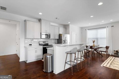 Single Family Residence in Atlanta GA 840 Regal Lane 3.jpg