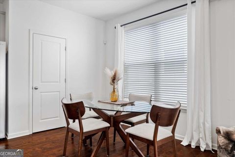 Single Family Residence in Atlanta GA 840 Regal Lane 9.jpg