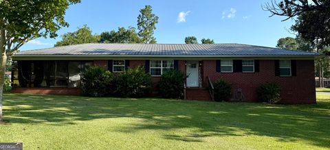 Single Family Residence in Sylvania GA 202 Laurel Drive.jpg