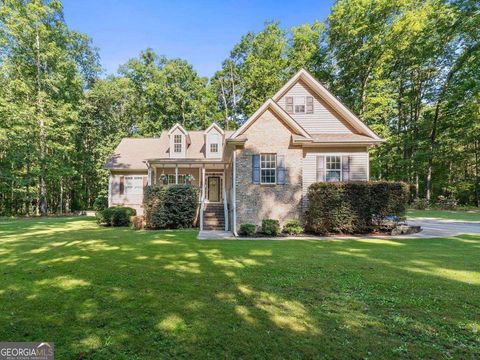 Single Family Residence in Zebulon GA 84 Creekside Court.jpg