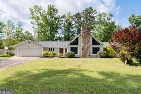 Single Family Residence in Roswell GA 297 Northgate Trace.jpg