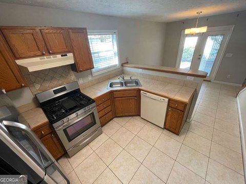 Single Family Residence in Milton GA 3251 Avensong Village Circle 7.jpg