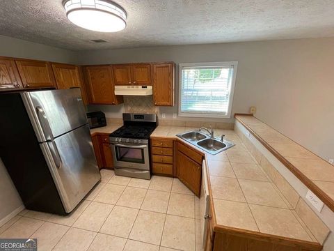 Single Family Residence in Milton GA 3251 Avensong Village Circle 5.jpg