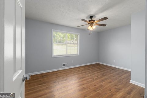Single Family Residence in Monroe GA 243 Doster Avenue 14.jpg