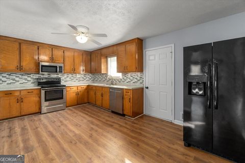 Single Family Residence in Monroe GA 243 Doster Avenue 5.jpg