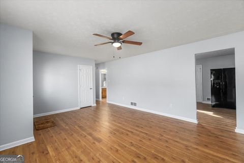 Single Family Residence in Monroe GA 243 Doster Avenue 4.jpg