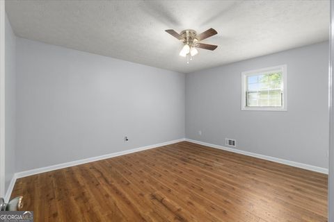Single Family Residence in Monroe GA 243 Doster Avenue 10.jpg