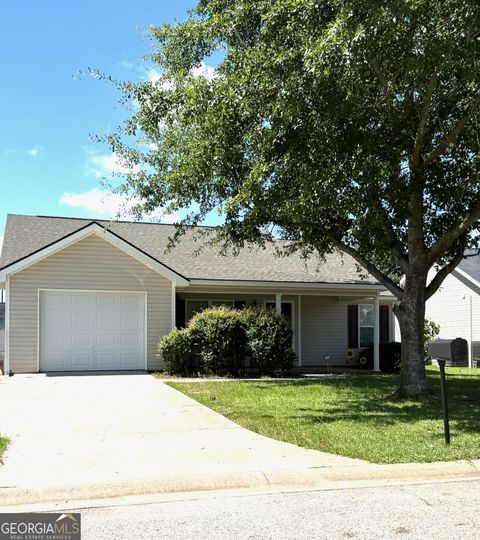 Single Family Residence in Bonaire GA 105 Coronation Drive.jpg