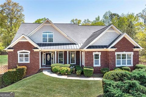 Single Family Residence in Douglasville GA 7804 Gusty Trail.jpg
