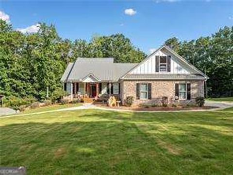 Single Family Residence in Woodstock GA 386 N Victoria Road.jpg