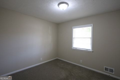 Single Family Residence in Stone Mountain GA 767 San Miguel Drive 6.jpg