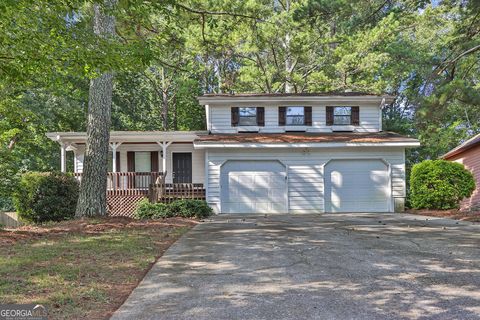 Single Family Residence in Snellville GA 2857 Mountbery Drive.jpg