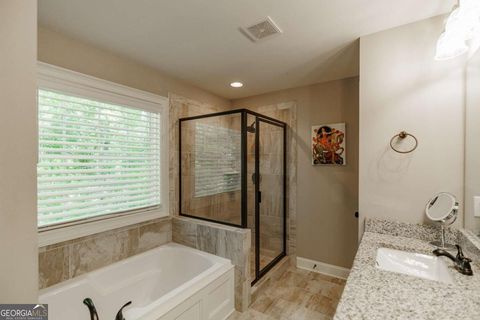 Condominium in Watkinsville GA 170 Elliot Circle 12.jpg