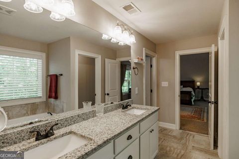 Condominium in Watkinsville GA 170 Elliot Circle 11.jpg