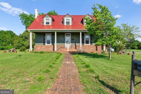 Single Family Residence in Molena GA 3940 Highway 18.jpg