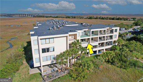 Condominium in St. Simons GA 1 Marina Drive.jpg