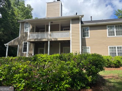Condominium in Morrow GA 6449 Pinebark Way.jpg