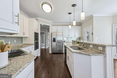 Single Family Residence in Alpharetta GA 5975 Deerwoods Trail 11.jpg