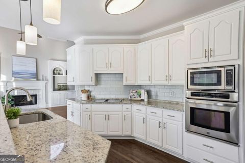 Single Family Residence in Alpharetta GA 5975 Deerwoods Trail 12.jpg