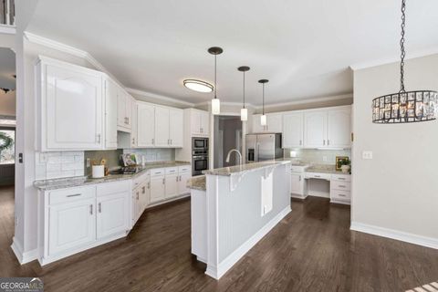 Single Family Residence in Alpharetta GA 5975 Deerwoods Trail 13.jpg