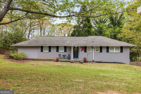 Single Family Residence in Atlanta GA 2341 Elmwood Circle.jpg