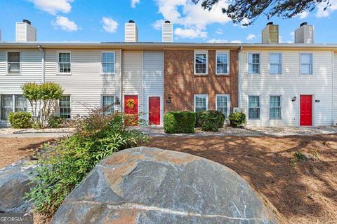 Townhouse in Roswell GA 1016 Old Holcomb Bridge Road.jpg