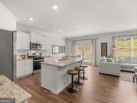 Single Family Residence in Cartersville GA 142 Landsdowne Way 2.jpg